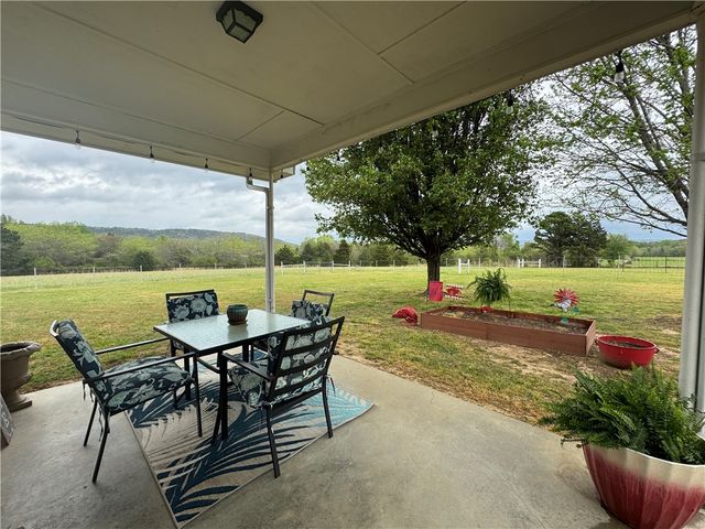 111 Grady Lane, Russellville, AR 72802