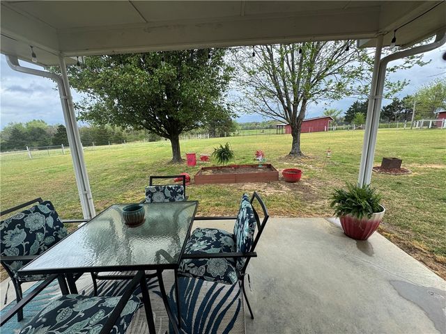 111 Grady Lane, Russellville, AR 72802