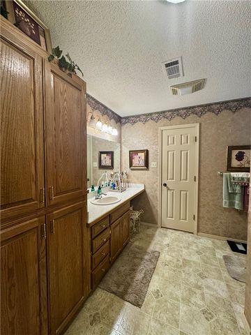 111 Grady Lane, Russellville, AR 72802