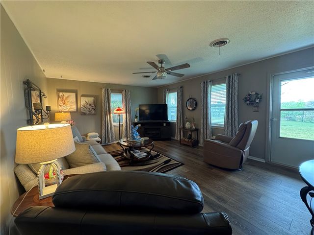 111 Grady Lane, Russellville, AR 72802