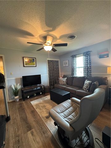 111 Grady Lane, Russellville, AR 72802