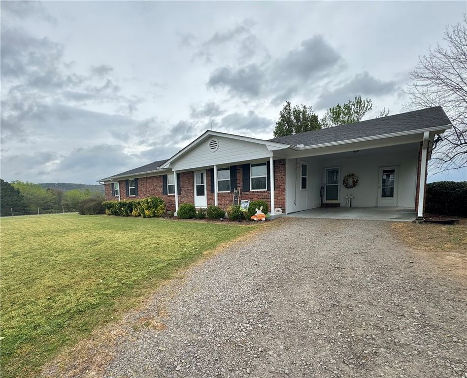 111 Grady Lane, Russellville, AR 72802