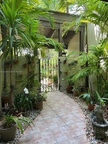 3689 Estepona Avenue F30B, Doral, FL 33178