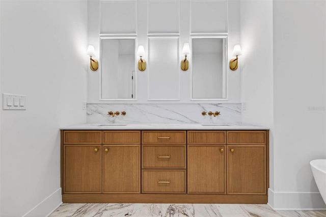 8101 COUNTRY CLUB ROAD N, St Petersburg, FL 33710