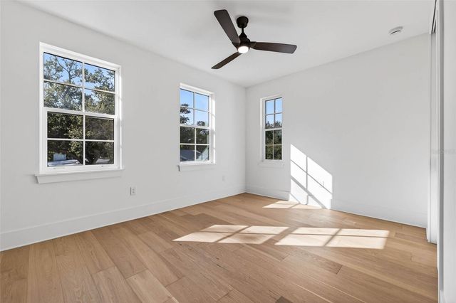 8101 COUNTRY CLUB ROAD N, St Petersburg, FL 33710