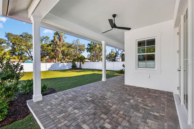 8101 COUNTRY CLUB ROAD N, St Petersburg, FL 33710