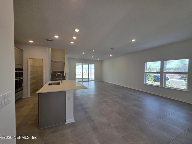 3527 AMERICANA Drive, Green Cove Springs, FL 32043