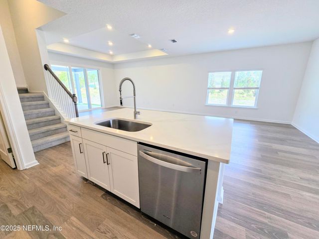 3527 AMERICANA Drive, Green Cove Springs, FL 32043