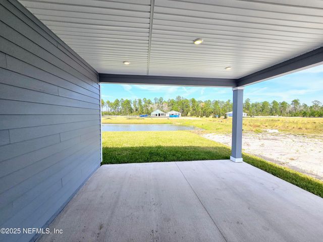 3527 AMERICANA Drive, Green Cove Springs, FL 32043