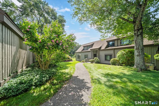 502 Heritage Village A, Southbury, CT 06488