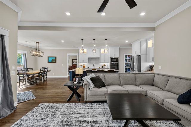 21 Turnberry Lane, Cabot, AR 72023