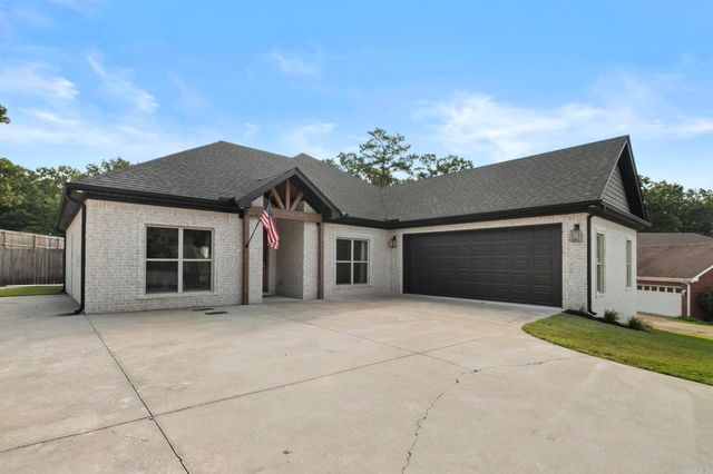 21 Turnberry Lane, Cabot, AR 72023