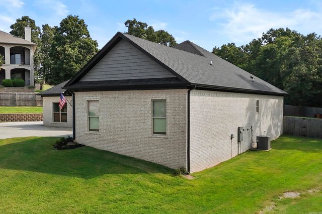 21 Turnberry Lane, Cabot, AR 72023