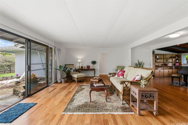 661 N Kainalu Drive, Kailua, HI 96734