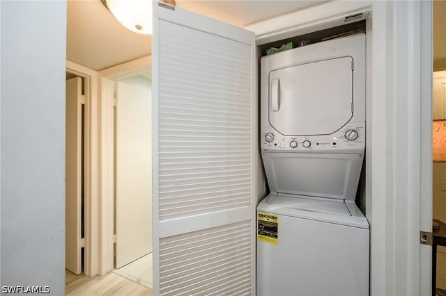 1200 Blue Point AVE A2, Naples, FL 34102