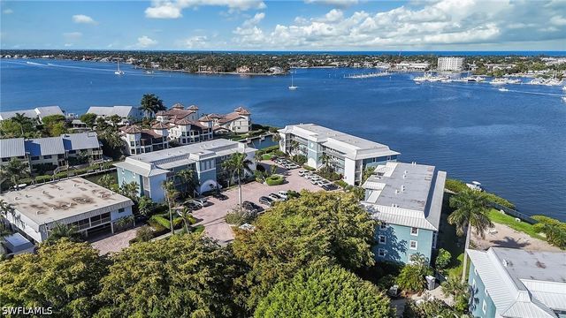 1200 Blue Point AVE A2, Naples, FL 34102