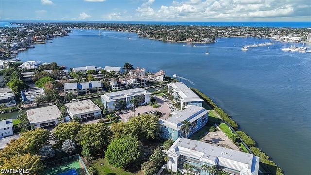 1200 Blue Point AVE A2, Naples, FL 34102