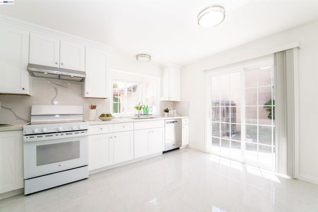 4167 Sunflower Ct, Union City, CA 94587