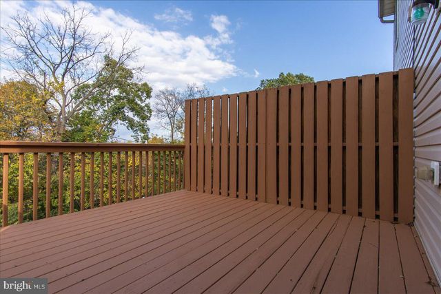 37 COLONIAL DR S #B, Hagerstown, MD 21740