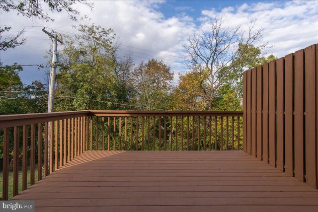 37 COLONIAL DR S #B, Hagerstown, MD 21740