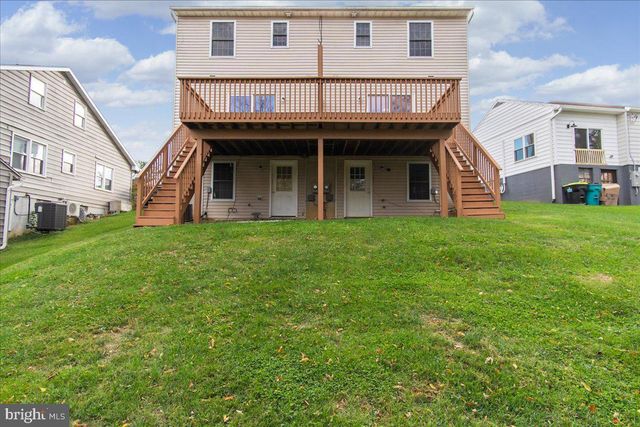 37 COLONIAL DR S #B, Hagerstown, MD 21740