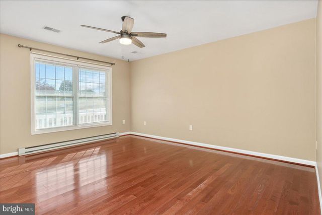 37 COLONIAL DR S #B, Hagerstown, MD 21740