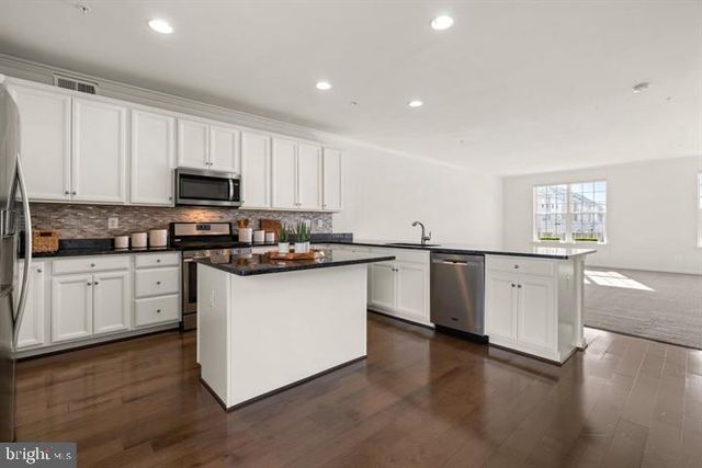7808 TAGGART CT, Elkridge, MD 21075