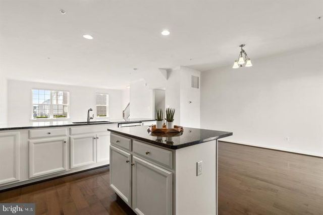 7808 TAGGART CT, Elkridge, MD 21075
