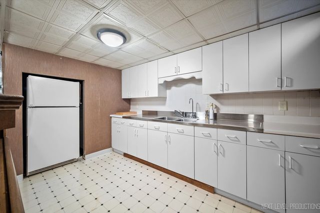 1011 James Street, Geneva, IL 60134