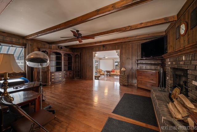 1011 James Street, Geneva, IL 60134