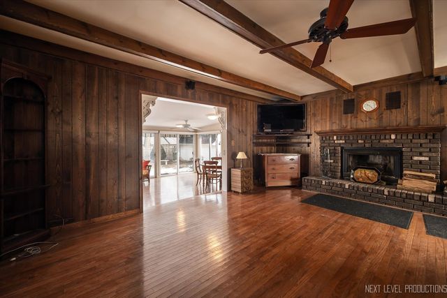 1011 James Street, Geneva, IL 60134