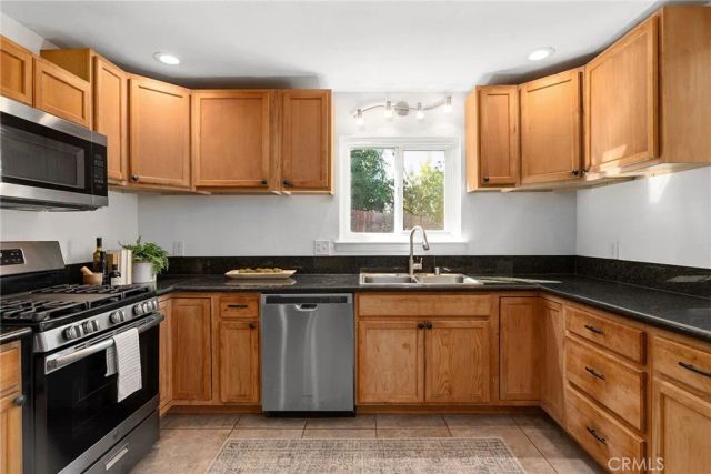 22 Oak Park Way, Oroville, CA 95966