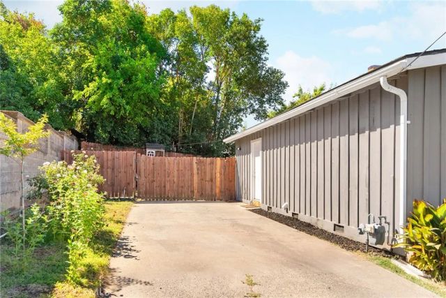 22 Oak Park Way, Oroville, CA 95966