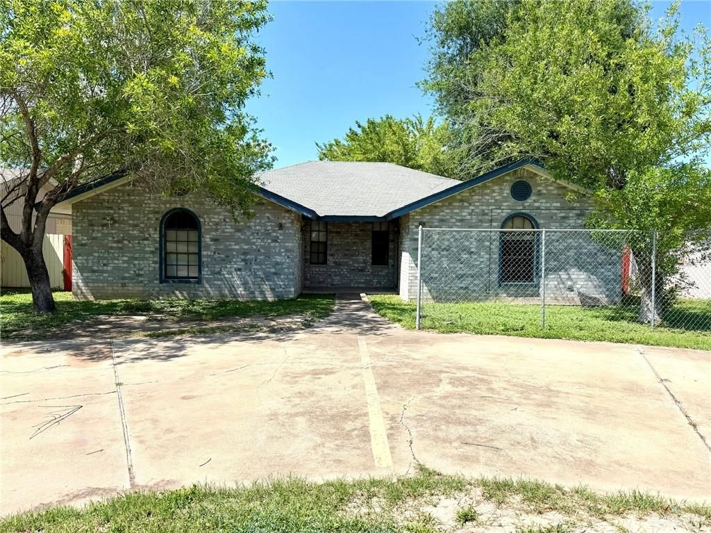 1009 W Stubbs Street, Edinburg, TX 78539