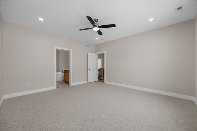 4050 Calder Drive, Marion, IA 52302