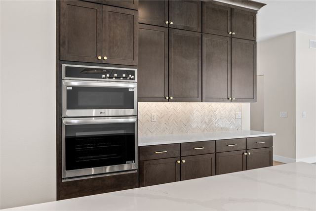 4050 Calder Drive, Marion, IA 52302