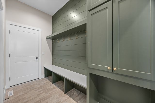 4050 Calder Drive, Marion, IA 52302