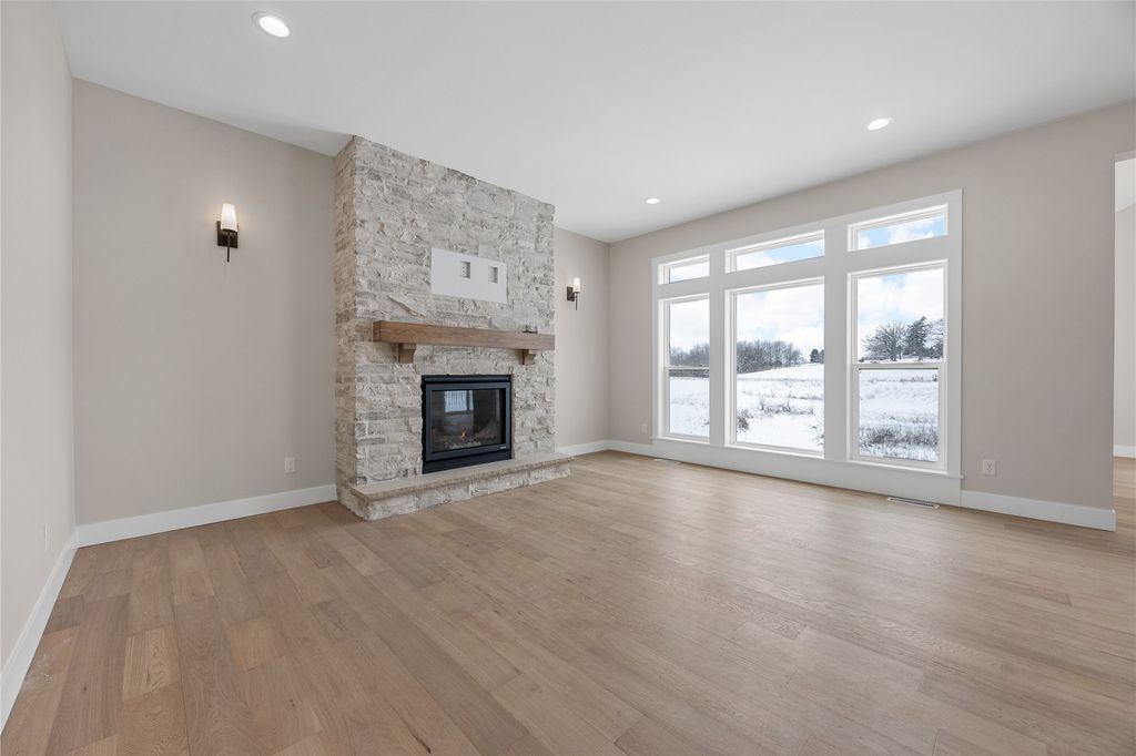 4050 Calder Drive, Marion, IA 52302