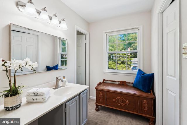 12871 VALLEYWOOD DR, Woodbridge, VA 22192