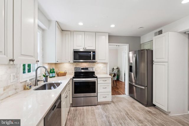 12871 VALLEYWOOD DR, Woodbridge, VA 22192