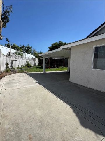 1183 Woodrail Dr, Vista, CA 92083
