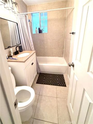 1183 Woodrail Dr, Vista, CA 92083