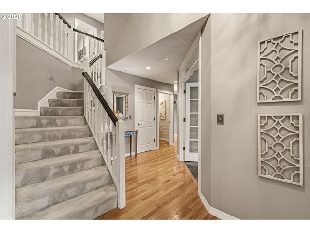 6108 Sw KRUSE RIDGE Dr, Portland, OR 97219