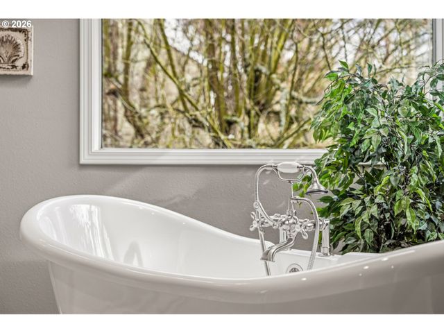 6108 Sw KRUSE RIDGE Dr, Portland, OR 97219