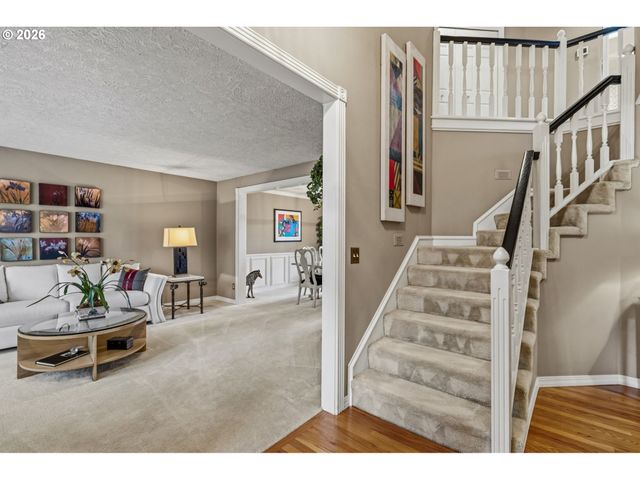 6108 Sw KRUSE RIDGE Dr, Portland, OR 97219