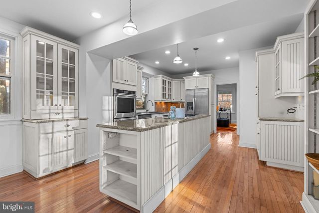 511 E WILLOW GROVE AVE, Wyndmoor, PA 19038