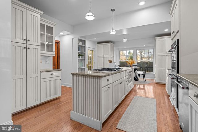 511 E WILLOW GROVE AVE, Wyndmoor, PA 19038