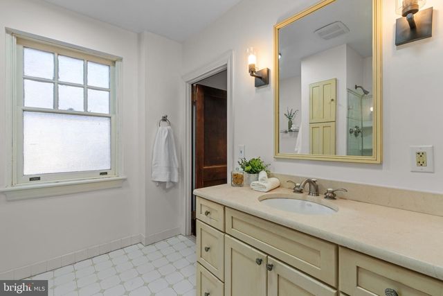 511 E WILLOW GROVE AVE, Wyndmoor, PA 19038