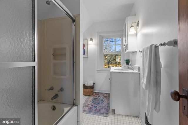 511 E WILLOW GROVE AVE, Wyndmoor, PA 19038