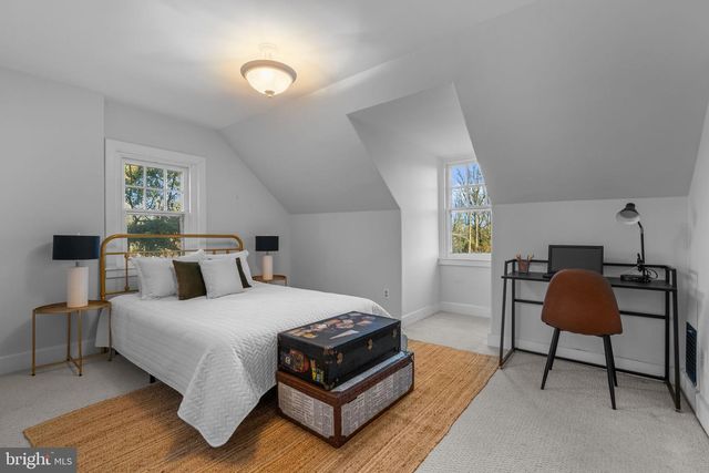 511 E WILLOW GROVE AVE, Wyndmoor, PA 19038